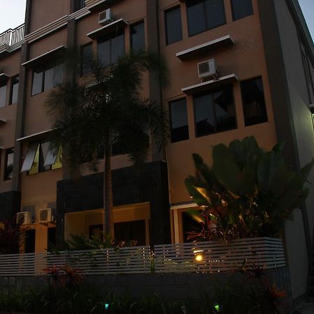 Puri Senggigi Hotel Mangsit Kültér fotó