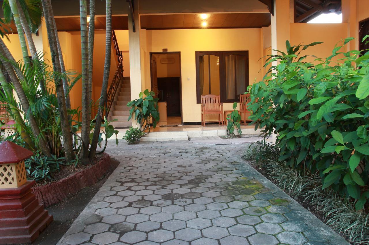 Puri Senggigi Hotel Mangsit Kültér fotó