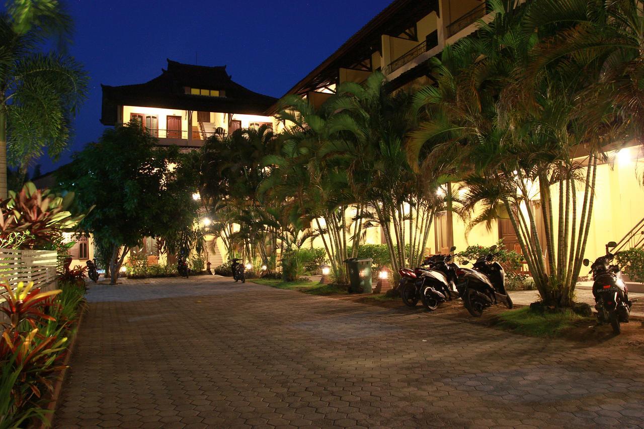Puri Senggigi Hotel Mangsit Kültér fotó