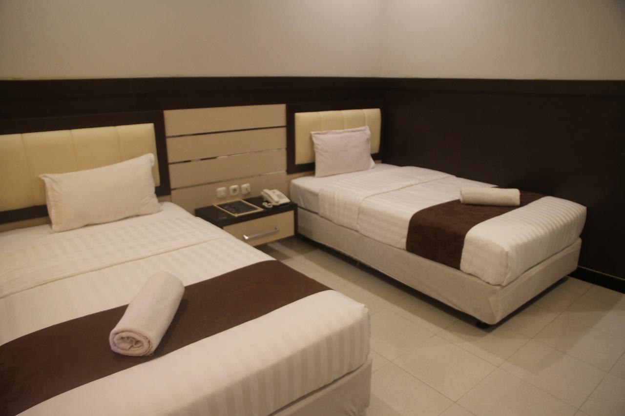 Puri Senggigi Hotel Mangsit Kültér fotó
