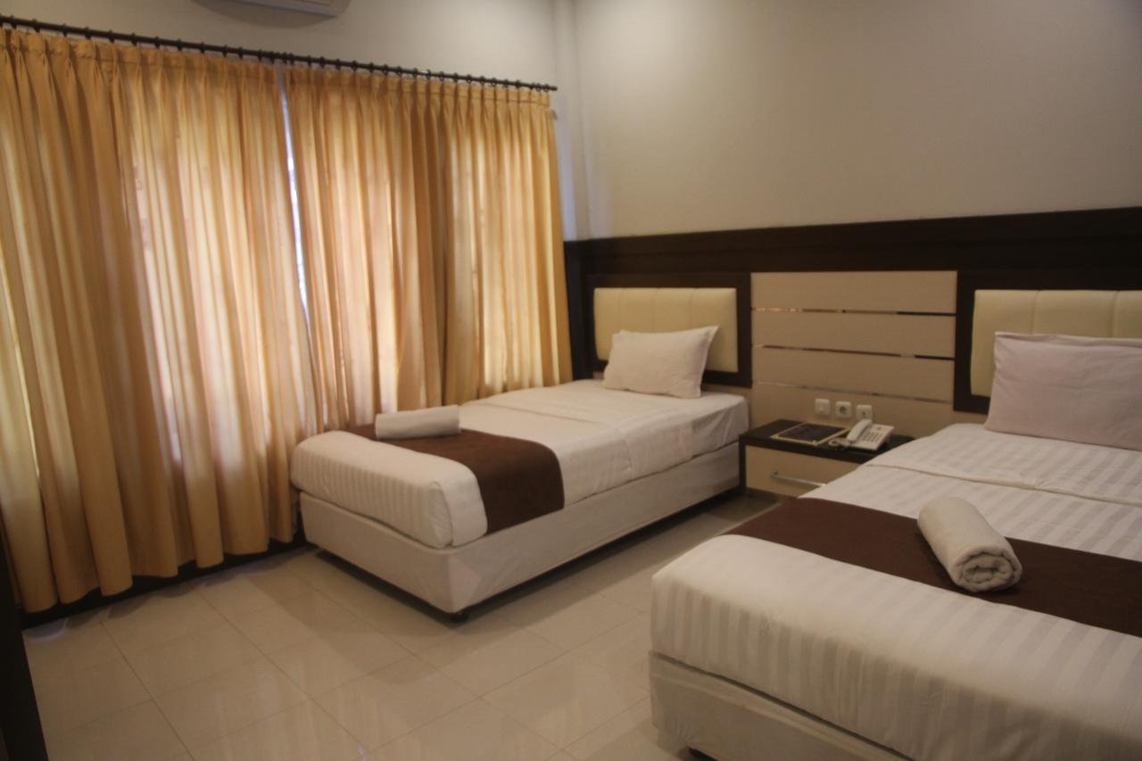 Puri Senggigi Hotel Mangsit Kültér fotó