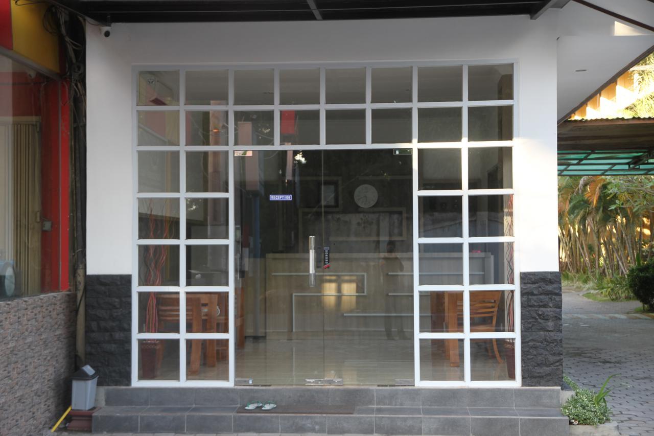 Puri Senggigi Hotel Mangsit Kültér fotó