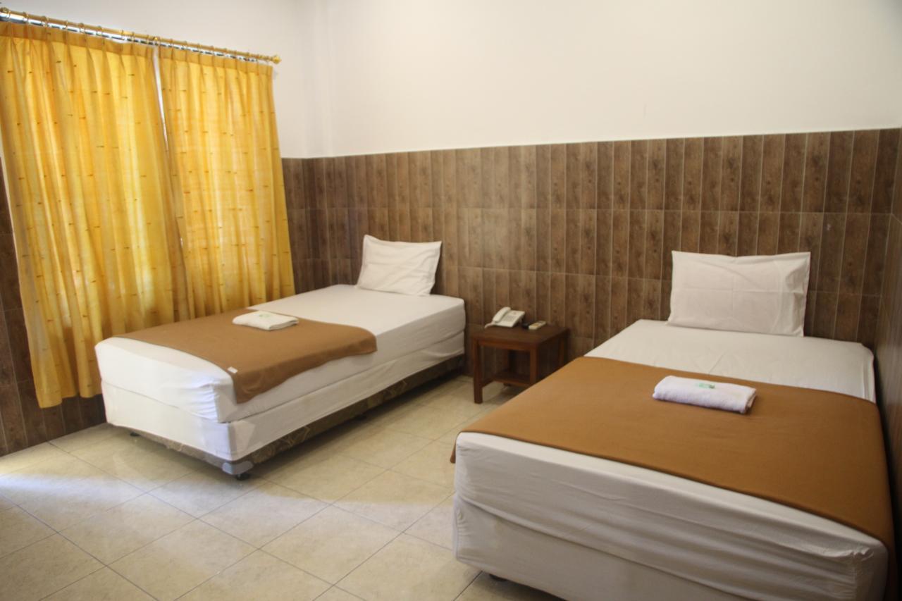 Puri Senggigi Hotel Mangsit Kültér fotó