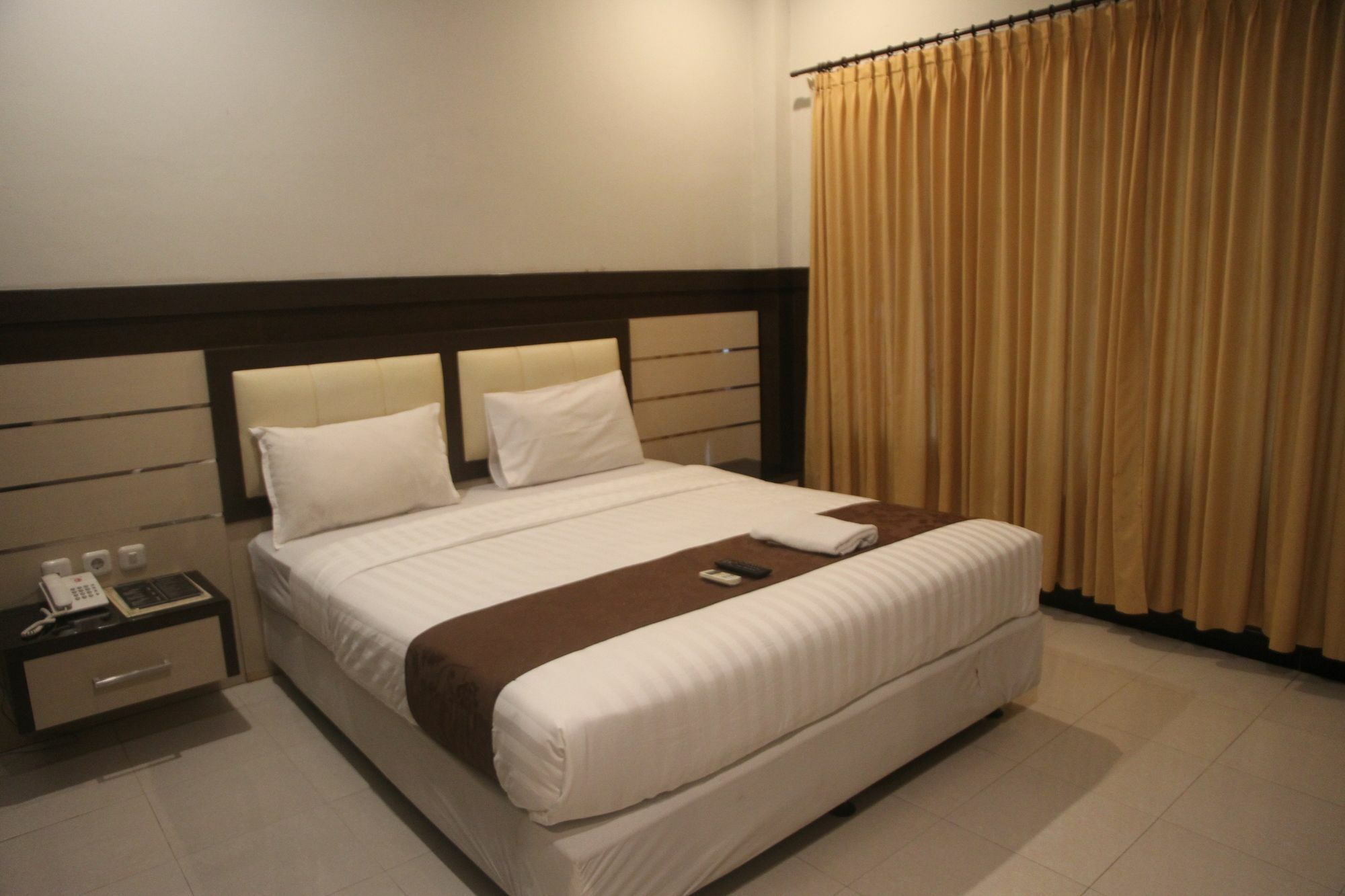 Puri Senggigi Hotel Mangsit Kültér fotó
